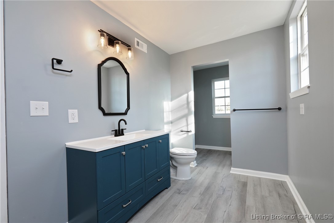 10 West County Line Road Scottsburg, IN 47177 - Photo 13 of 45 Large, FULL bathroom on the first floor.