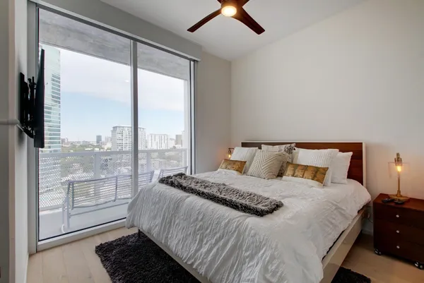 $3,750 | 301 West Avenue, Unit 1703, Austin, TX 78701