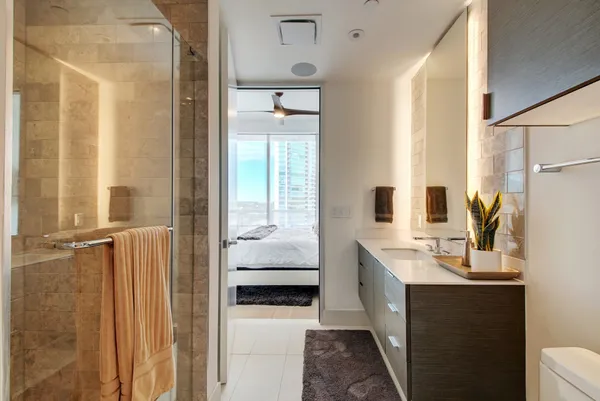 $3,750 | 301 West Avenue, Unit 1703, Austin, TX 78701