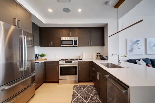 $3,750 | 301 West Avenue, Unit 1703, Austin, TX 78701