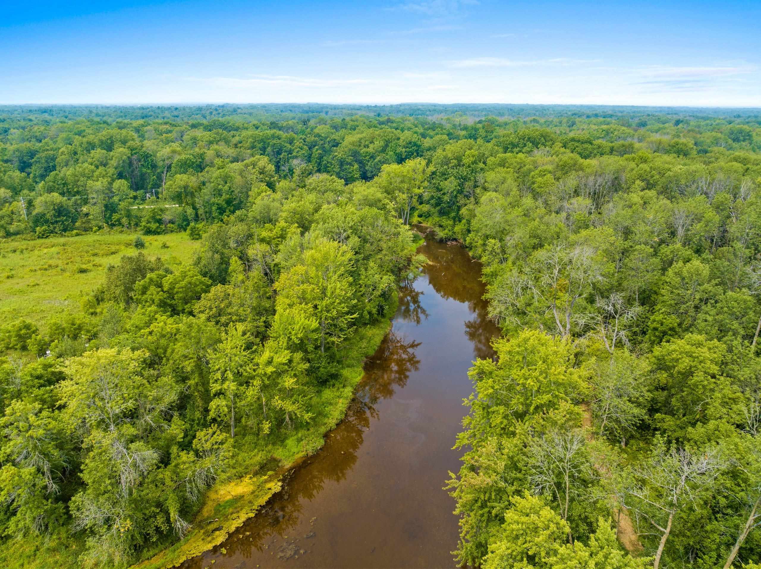 Topel Road Oconto, WI 54153 - Photo 9 of 38