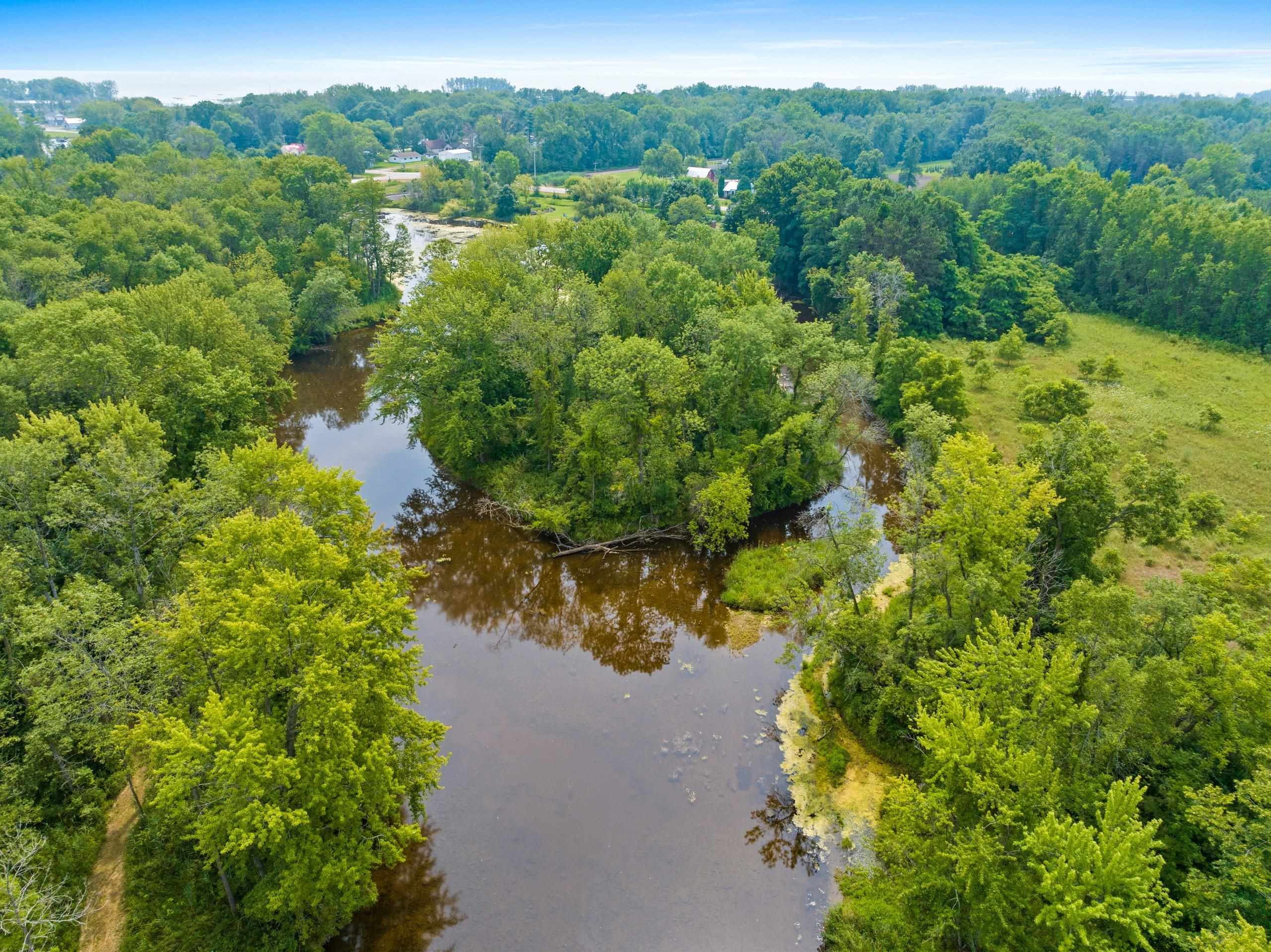 Topel Road Oconto, WI 54153 - Photo 10 of 38