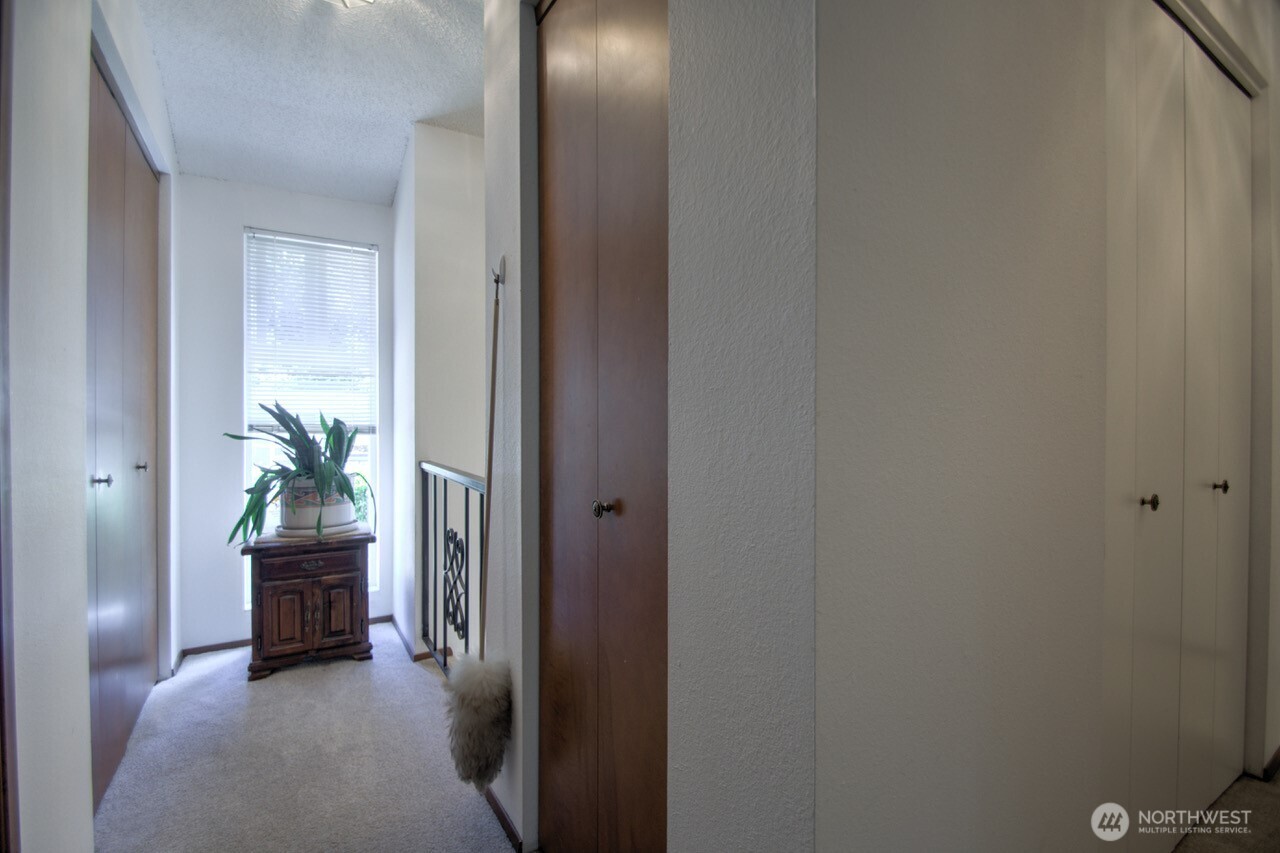 4703 Fairview Road Southwest, Unit 6 Olympia, WA 98512 - Photo 17 of 33