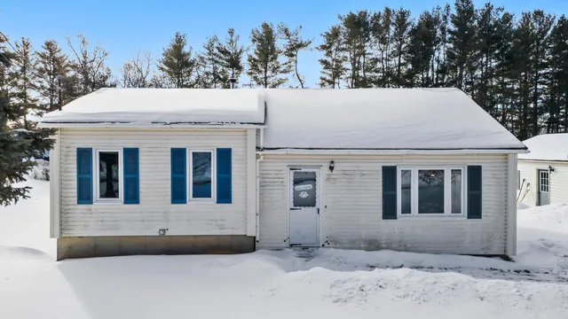 $239,900 | 10 Brookview Drive, Randolph, ME 04346