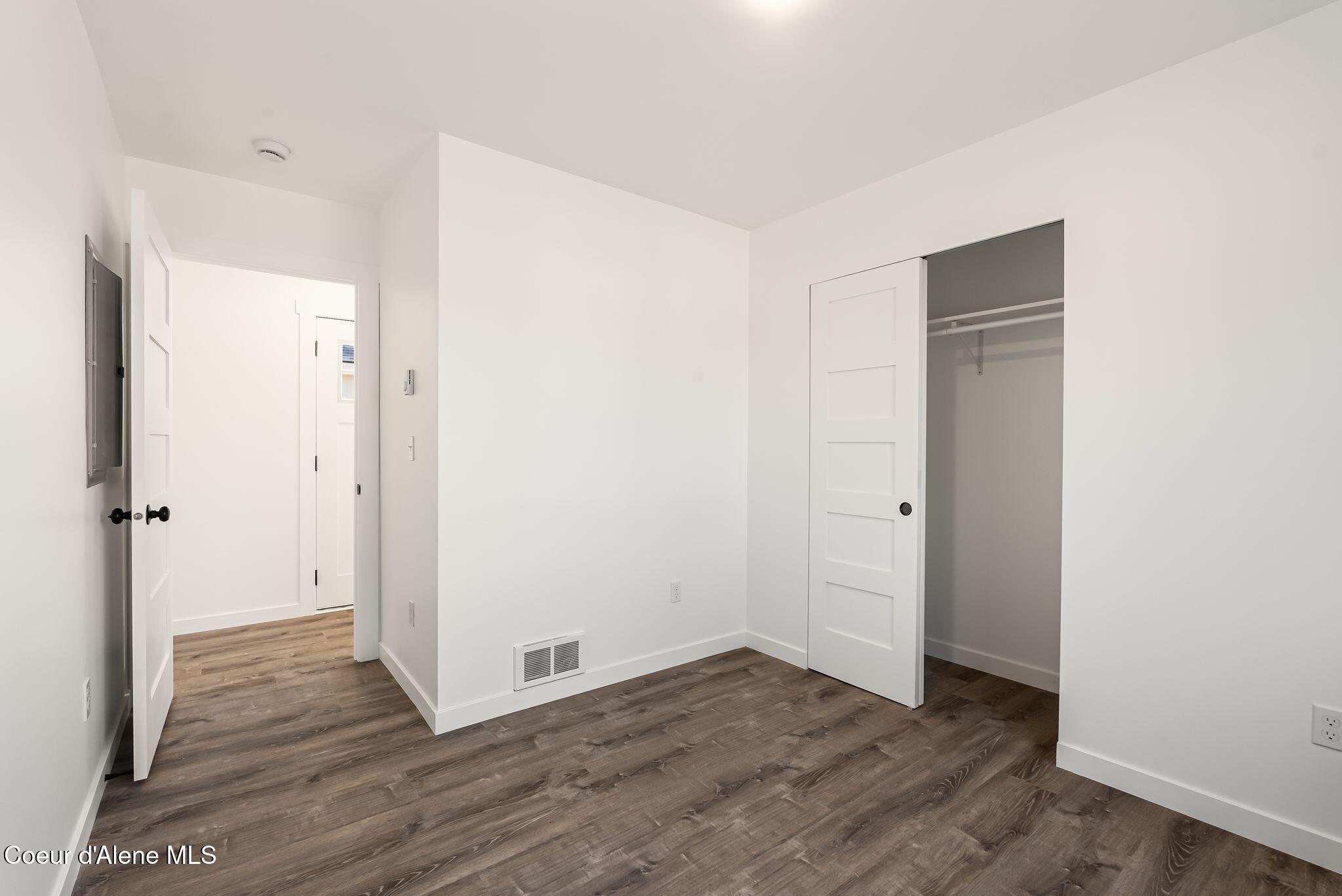 375 Jasper Loop Ponderay, ID 83852 - Photo 8 of 35 8_DSC05465