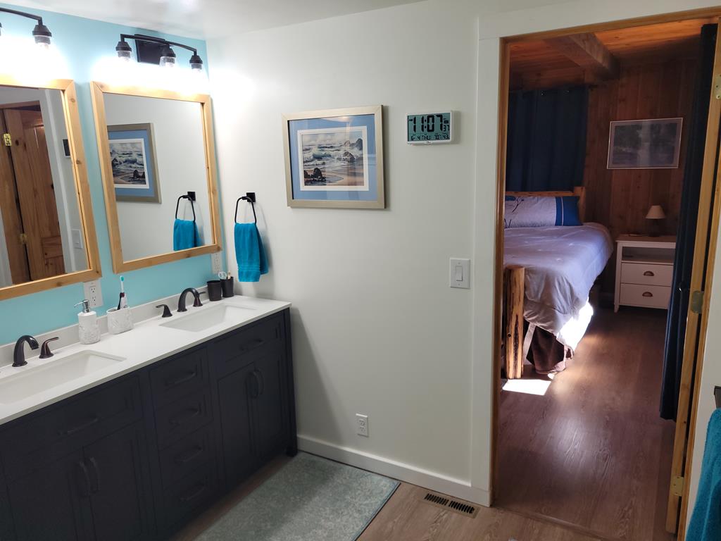 10346 Emma Loop Cascade, ID 83611 - Photo 21 of 43