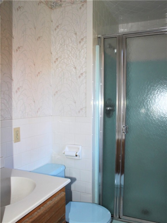 177 Scott Road Cumberland, RI 02864 - Photo 29 of 43 Primary bath