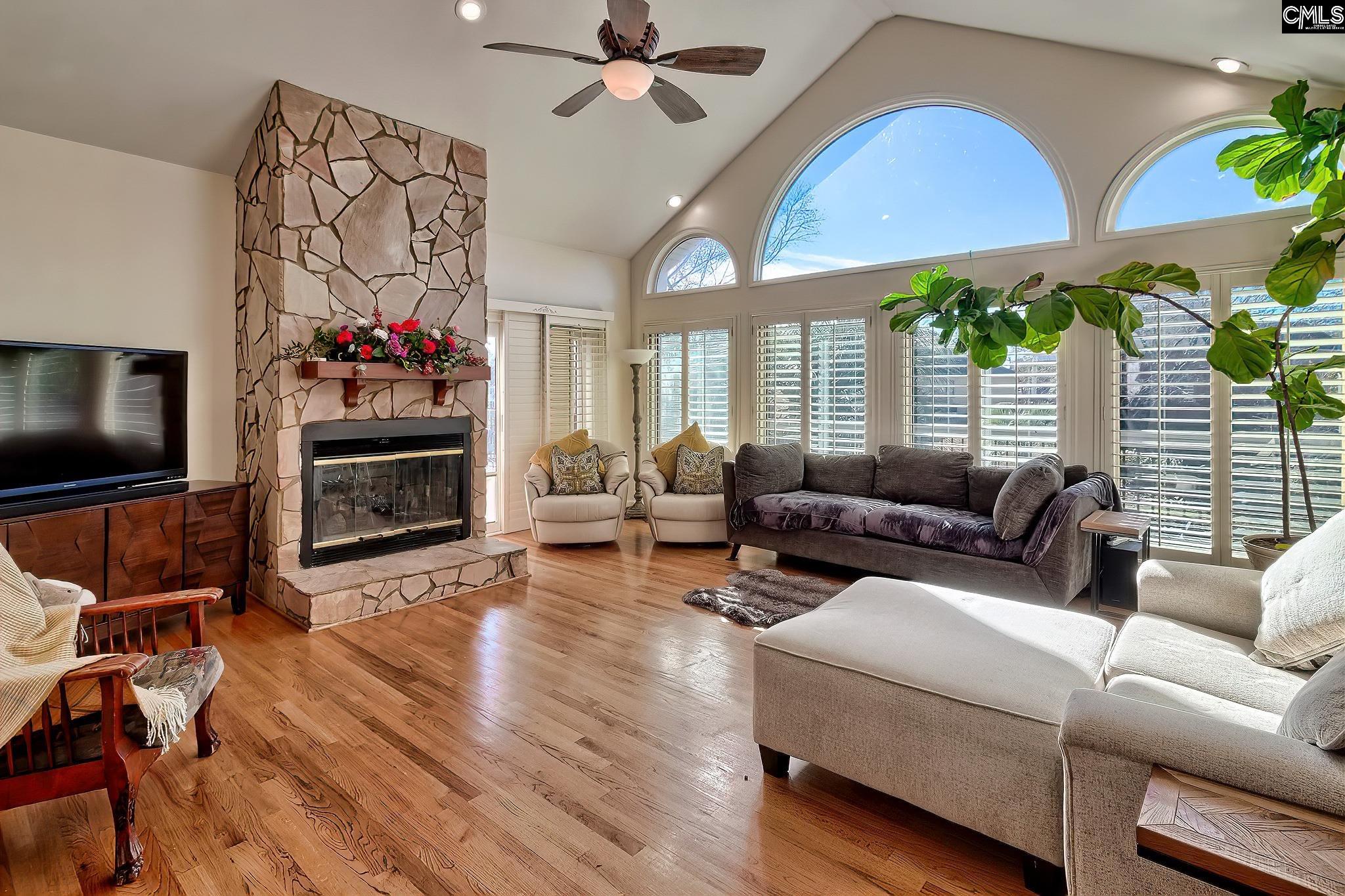 124 Cove Court Irmo, SC 29063 - Photo 13 of 56