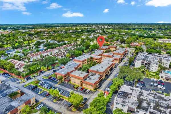 $320,000 | 9956 Southwest 88th Street, Unit 1281, Miami, FL 33176