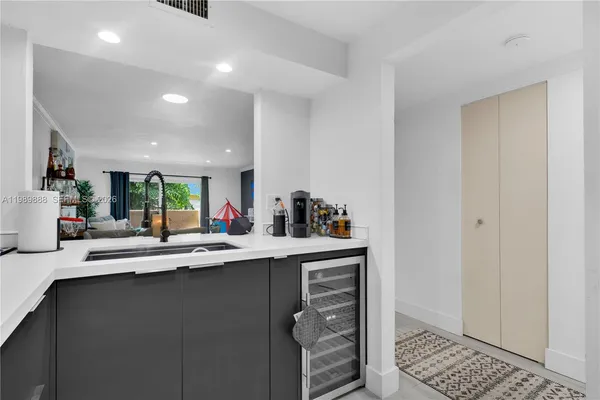 $320,000 | 9956 Southwest 88th Street, Unit 1281, Miami, FL 33176