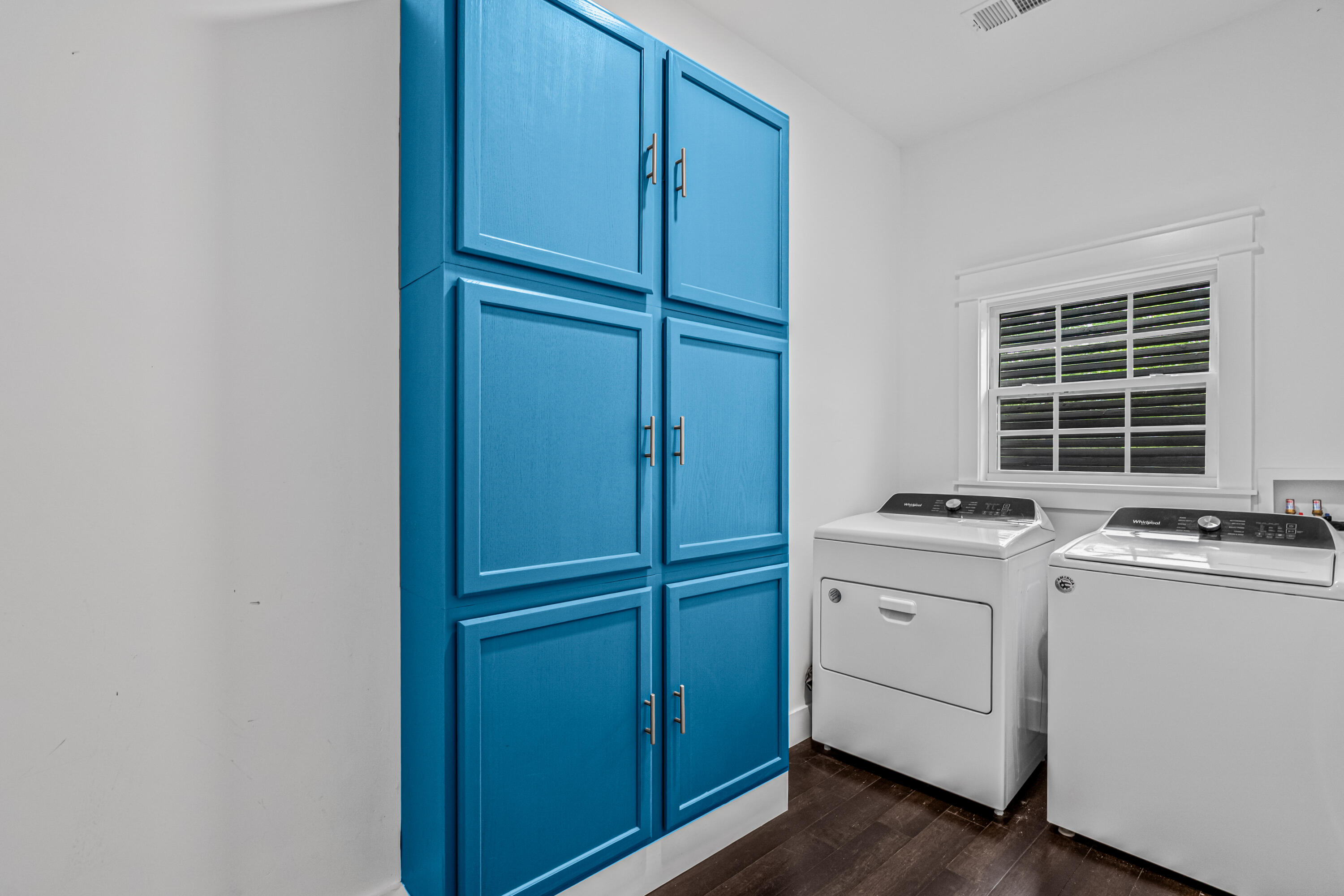 5681 Captain Kidd Road Hollywood, SC 29449 - Photo 37 of 49 Laundry Room