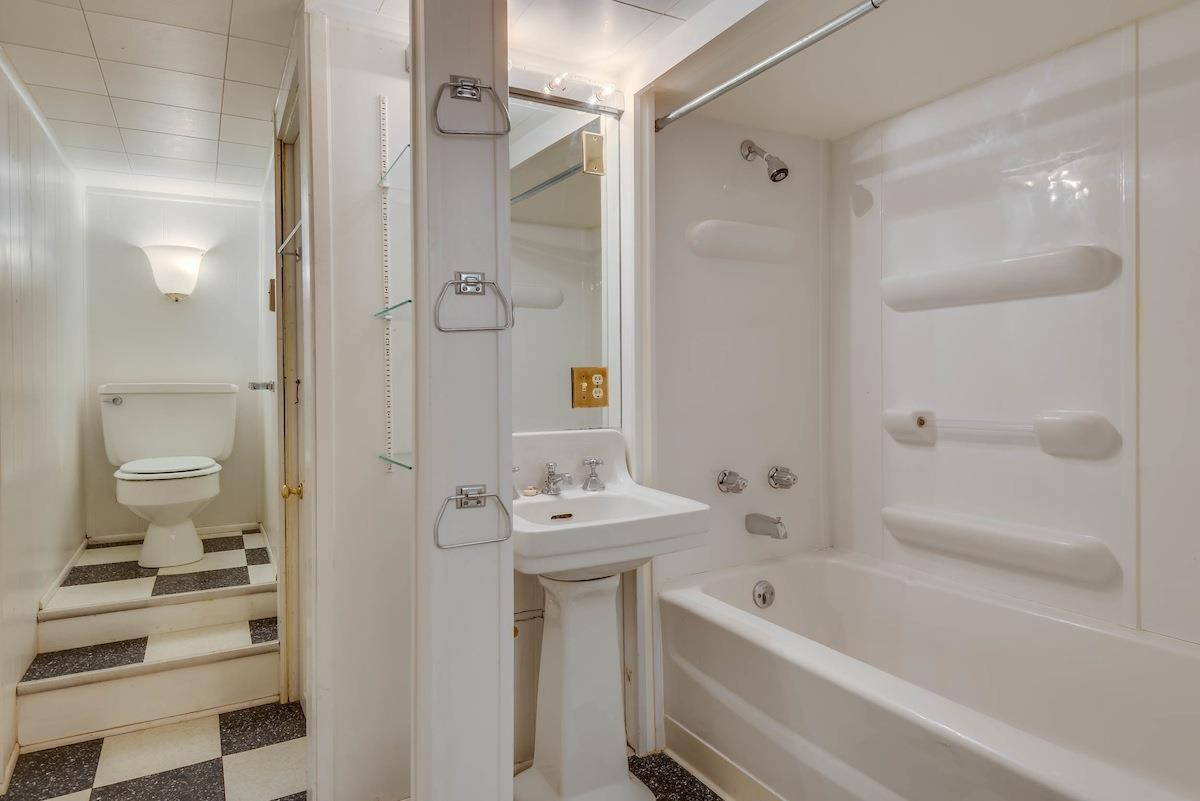 232 Sycamore Road Lexington, KY 40502 - Photo 19 of 24 Photo 19