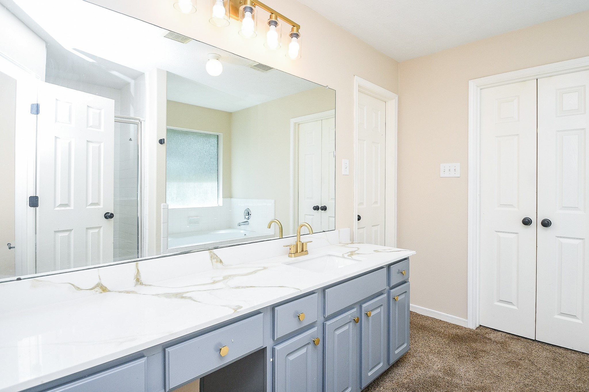 19207 Relay Road Humble, TX 77346 - Photo 15 of 34 Primary bath