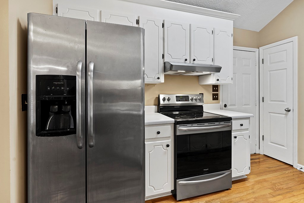 101 Oak Ridge Drive Greenwood, SC 29649 - Photo 8 of 17 Gallery Image 8