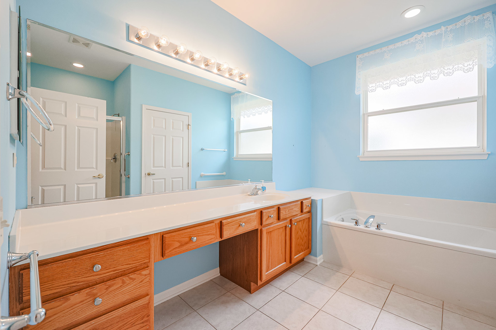 12214 Plum Grove Road Huntley, IL 60142 - Photo 15 of 26 Gallery Image 15