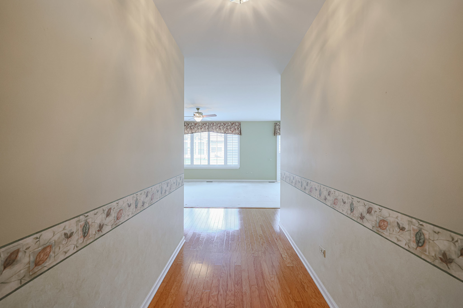 12214 Plum Grove Road Huntley, IL 60142 - Photo 4 of 26 Gallery Image 4
