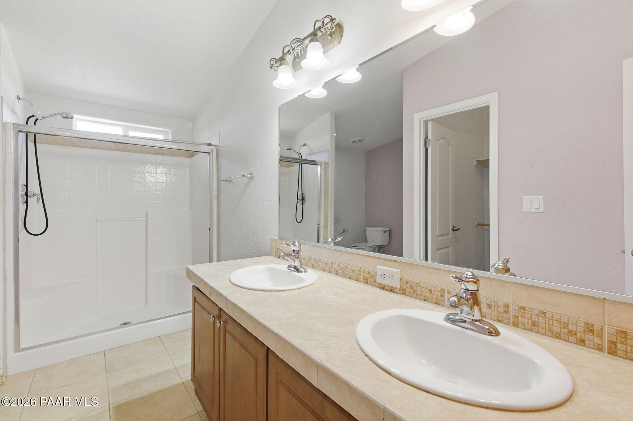 1670 Trinity Lane Dewey, AZ 86327 - Photo 20 of 39 20-Primary Bathroom
