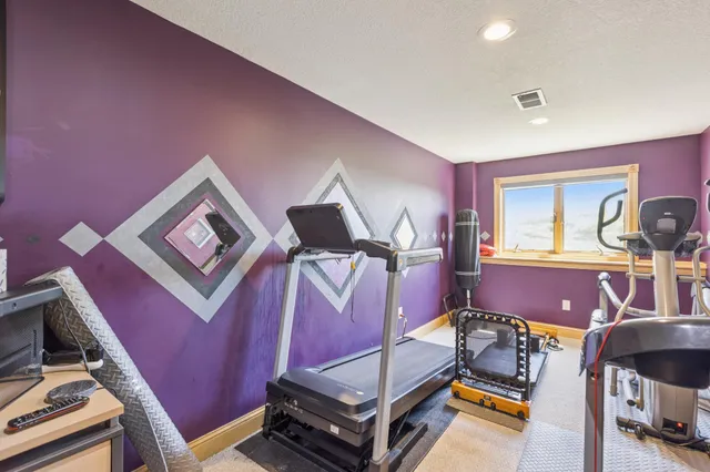 $949,999 | 23535 York Road, Hutchinson, MN 55350