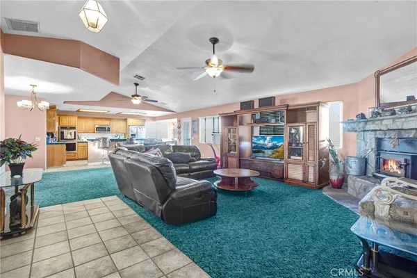 $560,000 | 10439 Mesa Street, Oak Hills, CA 92344