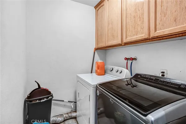 $560,000 | 10439 Mesa Street, Oak Hills, CA 92344