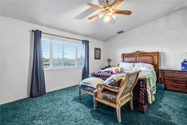 $560,000 | 10439 Mesa Street, Oak Hills, CA 92344