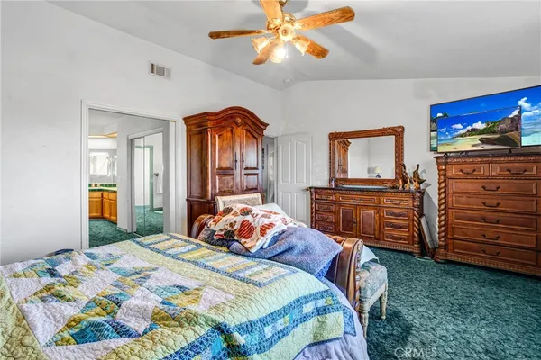 $560,000 | 10439 Mesa Street, Oak Hills, CA 92344
