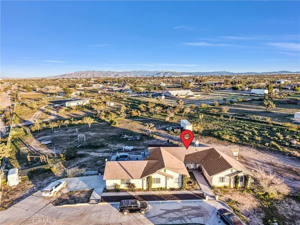 $560,000 | 10439 Mesa Street, Oak Hills, CA 92344
