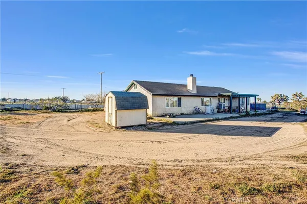 $560,000 | 10439 Mesa Street, Oak Hills, CA 92344