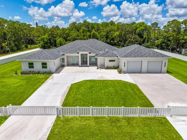 $1,995,000 | 8425 Apache Boulevard, The Acreage, FL 33470