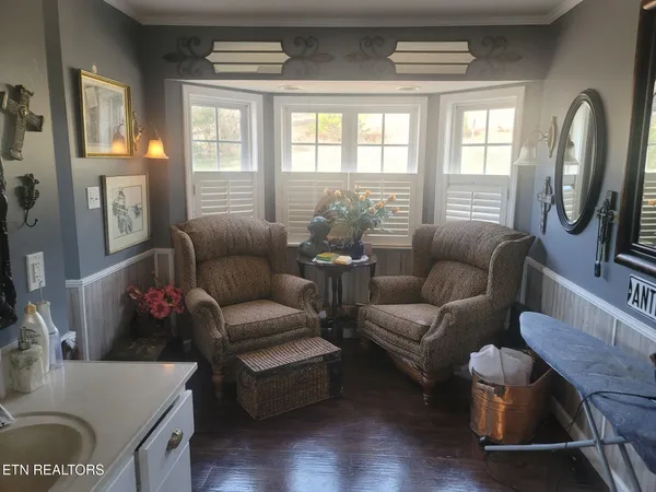 $700,000 | 1066 River Road, Kingston, TN 37763