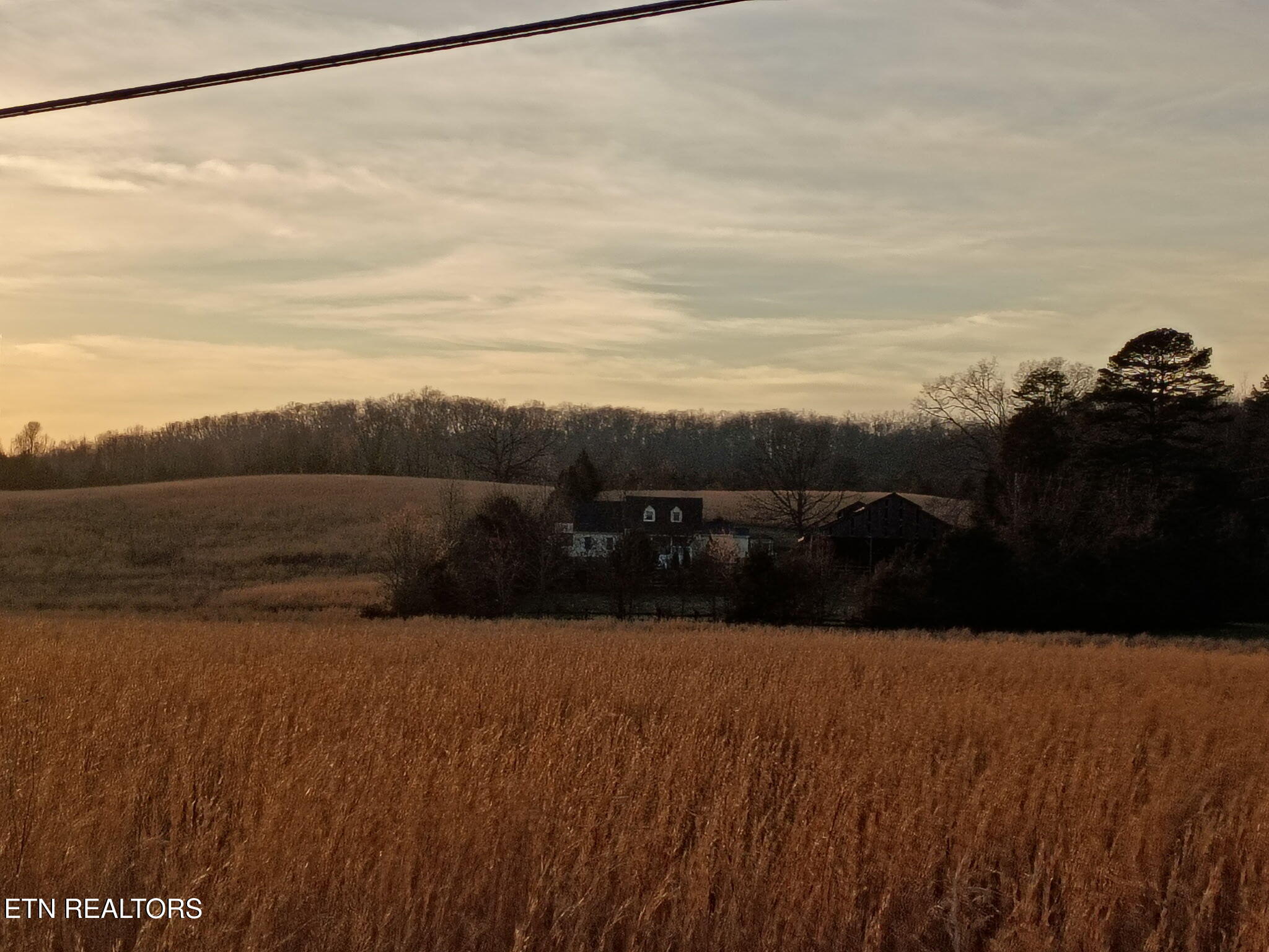 1066 River Road Kingston, TN 37763 - Photo 3 of 16 1dcc2f3b-a04f-409b-ad3f-9075f71c753c