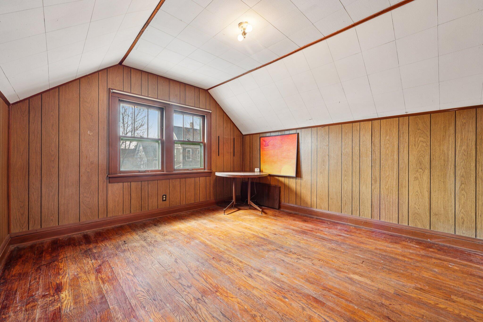 166 East Rosedale Avenue Milwaukee, WI 53207 - Photo 18 of 27 2nd Floor 3rd Bedroom