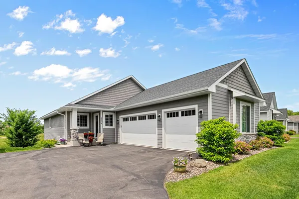 $780,000 | 2504 Neal Court North, Stillwater, MN 55082