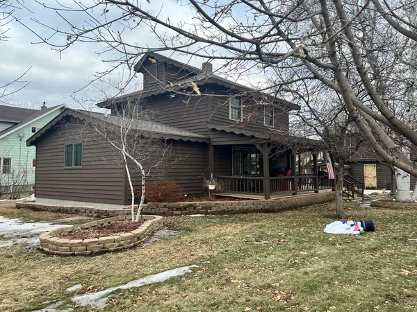 $209,900 | 806 1st Avenue, Madison, MN 56256