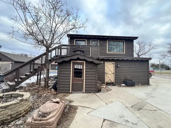 $209,900 | 806 1st Avenue, Madison, MN 56256