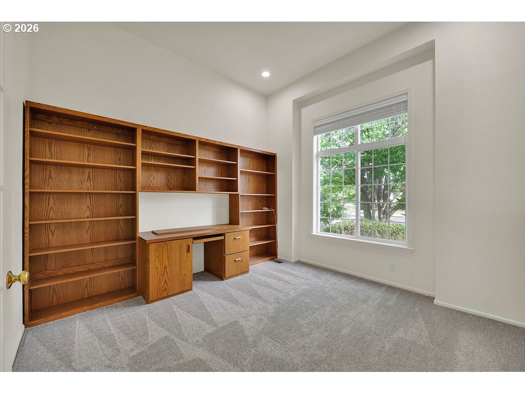 1774 River Pointe Loop Eugene, OR 97408 - Photo 5 of 45 Den/Office