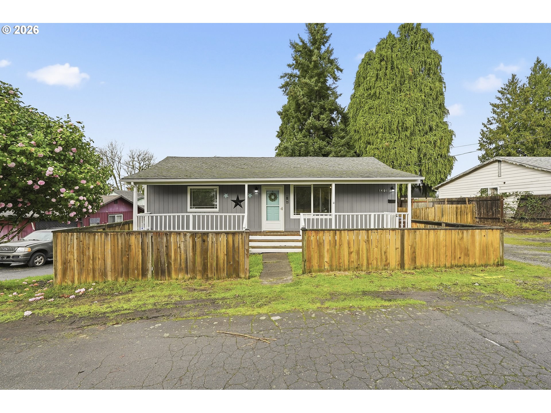 1401 Pierce Street Oregon City, OR 97045 - Photo 2 of 36