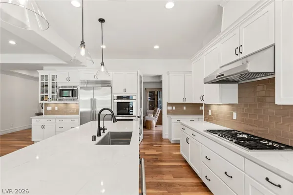 $1,199,000 | 725 Porto Mio Way, Las Vegas, NV 89138