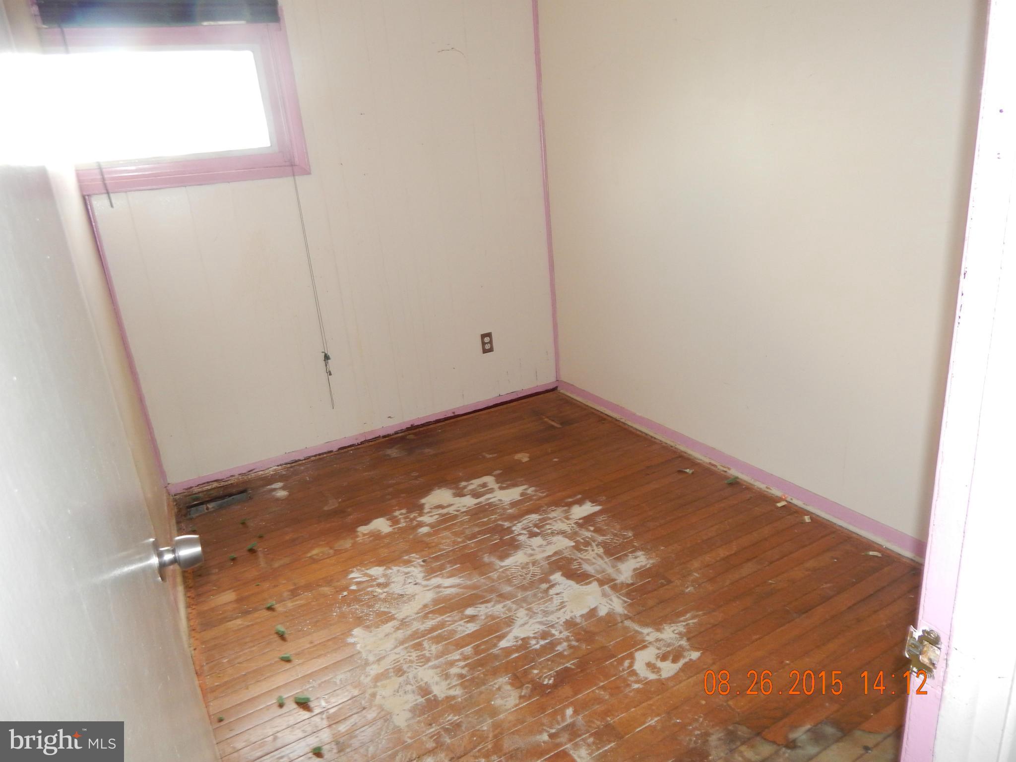 2757 Yarnall Road Baltimore, MD 21227 - Photo 6 of 11 a view of room