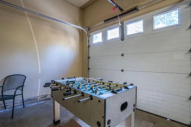 a view of kitchen with washer and dryer