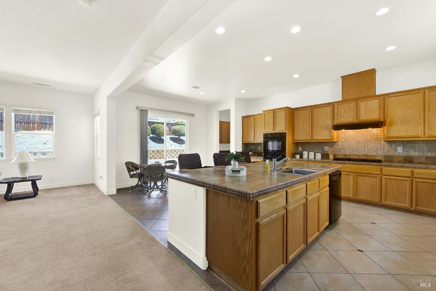 3921 Clay Bank Road Fairfield, CA 94533 - Photo 17 of 92