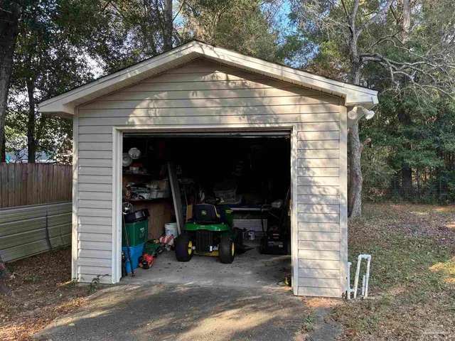 $395,000 | 6099 Jays Way, Milton, FL 32570