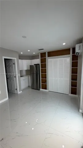 $1,350 | 11031 Southwest 3rd Street, Unit 2, Miami, FL 33174