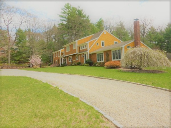 65 Myles Standish Road Weston, MA 02493 - Photo 2 of 26