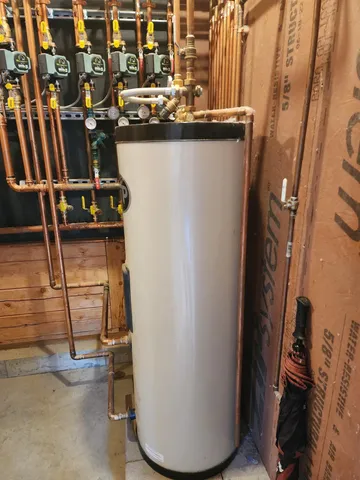 $995,000 | 535 Mead Hill Road, Holland, VT 05830