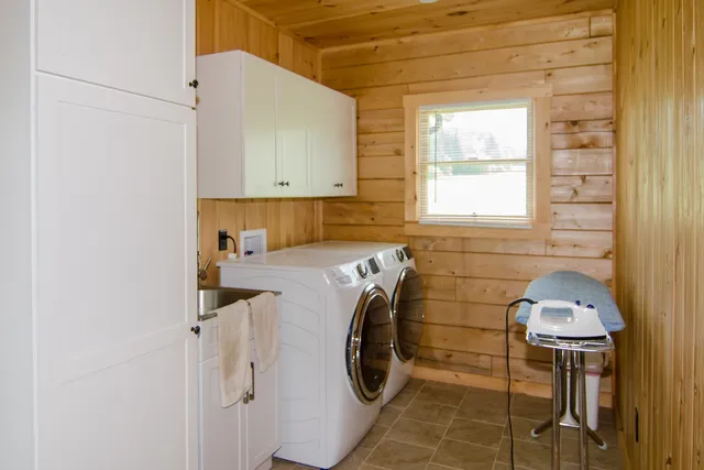 $995,000 | 535 Mead Hill Road, Holland, VT 05830