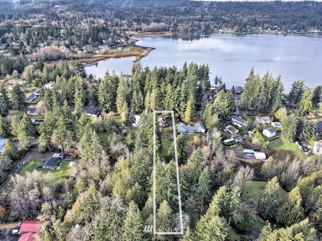 5008 Erlands Point Road Northwest Bremerton, WA 98312 - Photo 2 of 36 Gallery Image 2