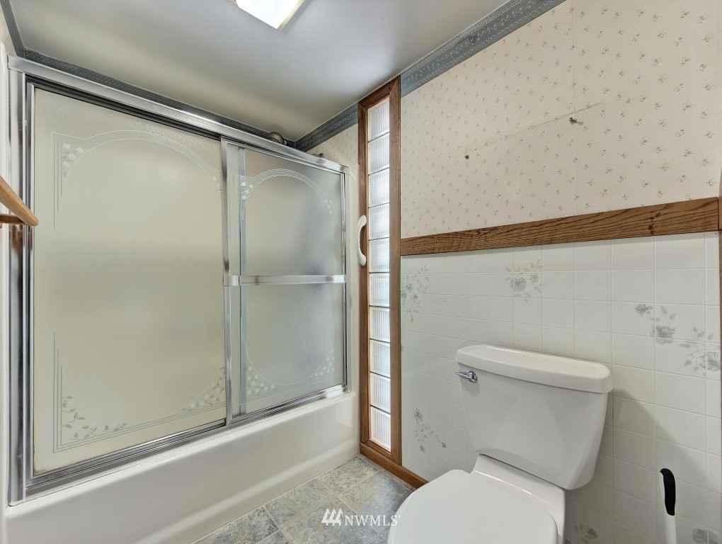 5008 Erlands Point Road Northwest Bremerton, WA 98312 - Photo 14 of 36 Gallery Image 14