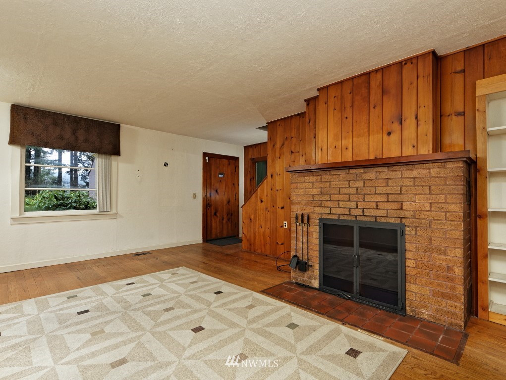 5008 Erlands Point Road Northwest Bremerton, WA 98312 - Photo 5 of 36 Gallery Image 5