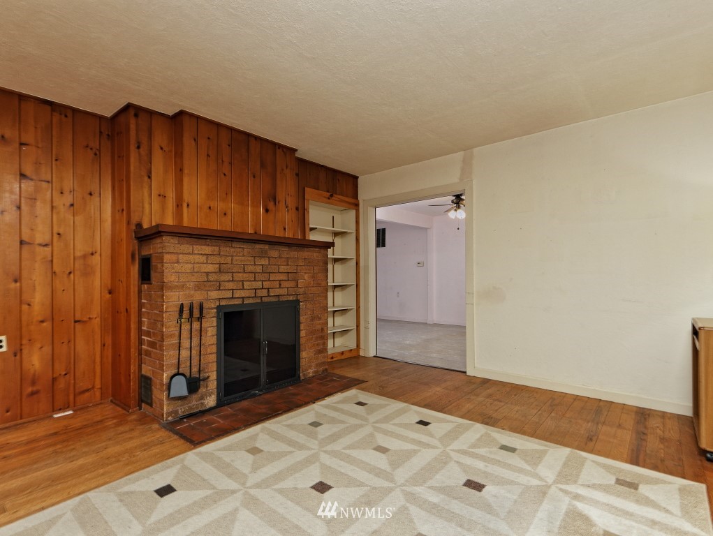 5008 Erlands Point Road Northwest Bremerton, WA 98312 - Photo 6 of 36 Gallery Image 6